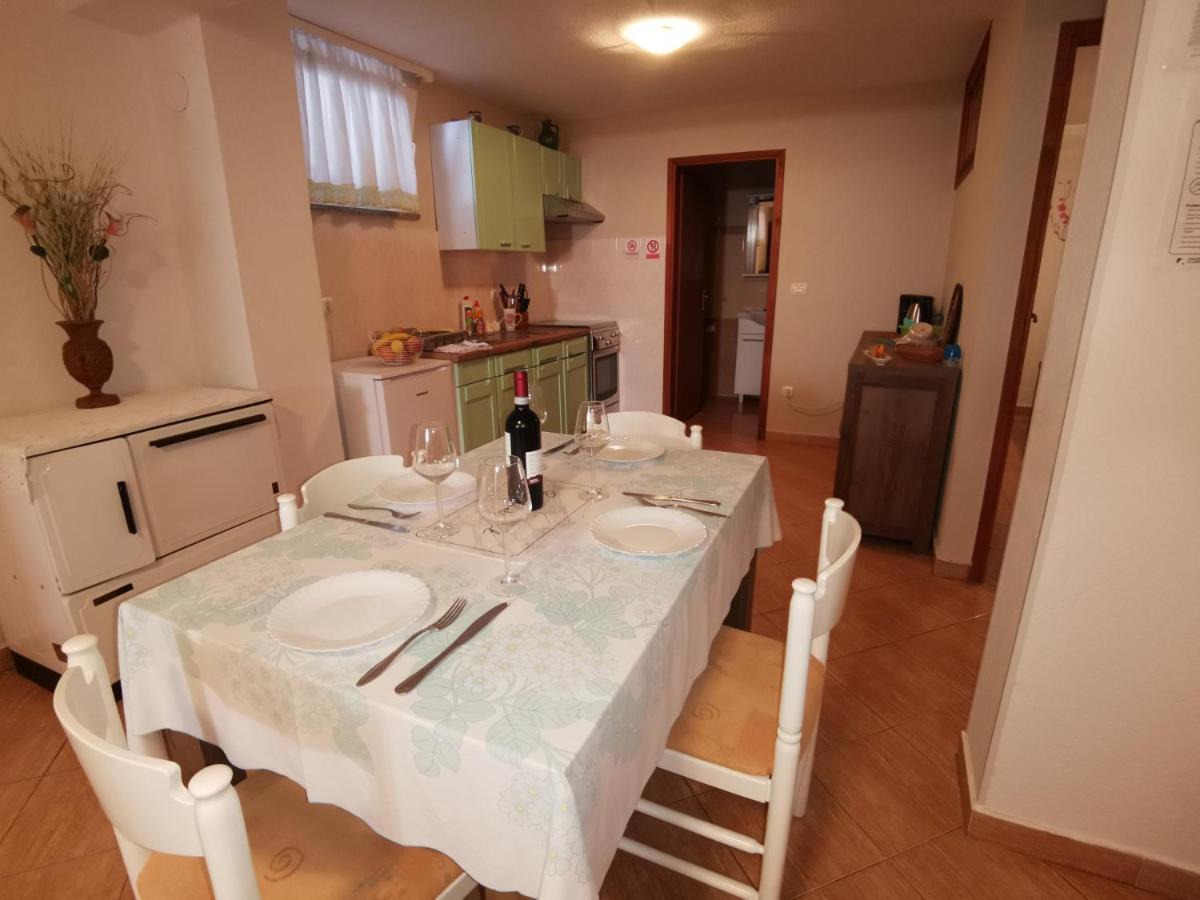 Apartmani Berber Babici Dış mekan fotoğraf
